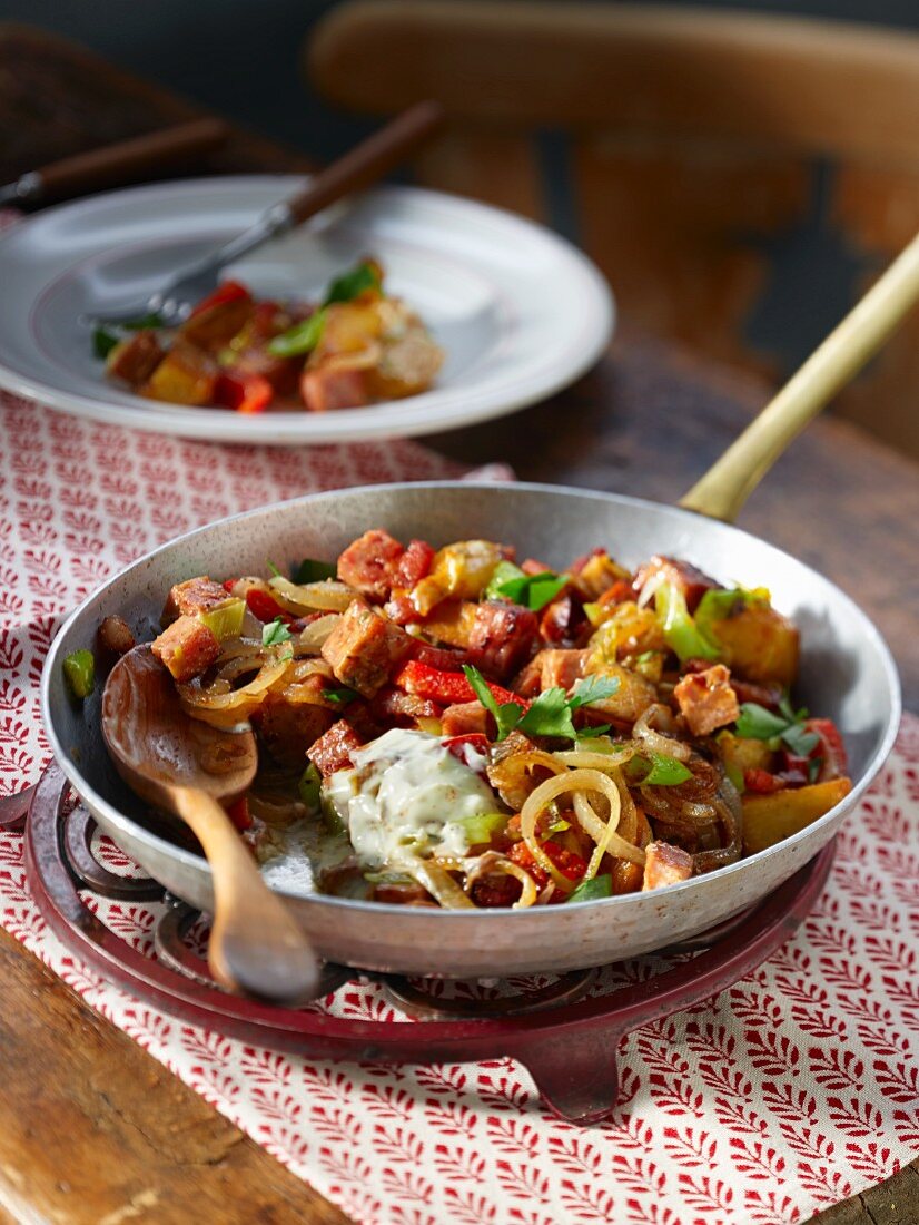 Meatloaf with bacon, potatoes and peppers