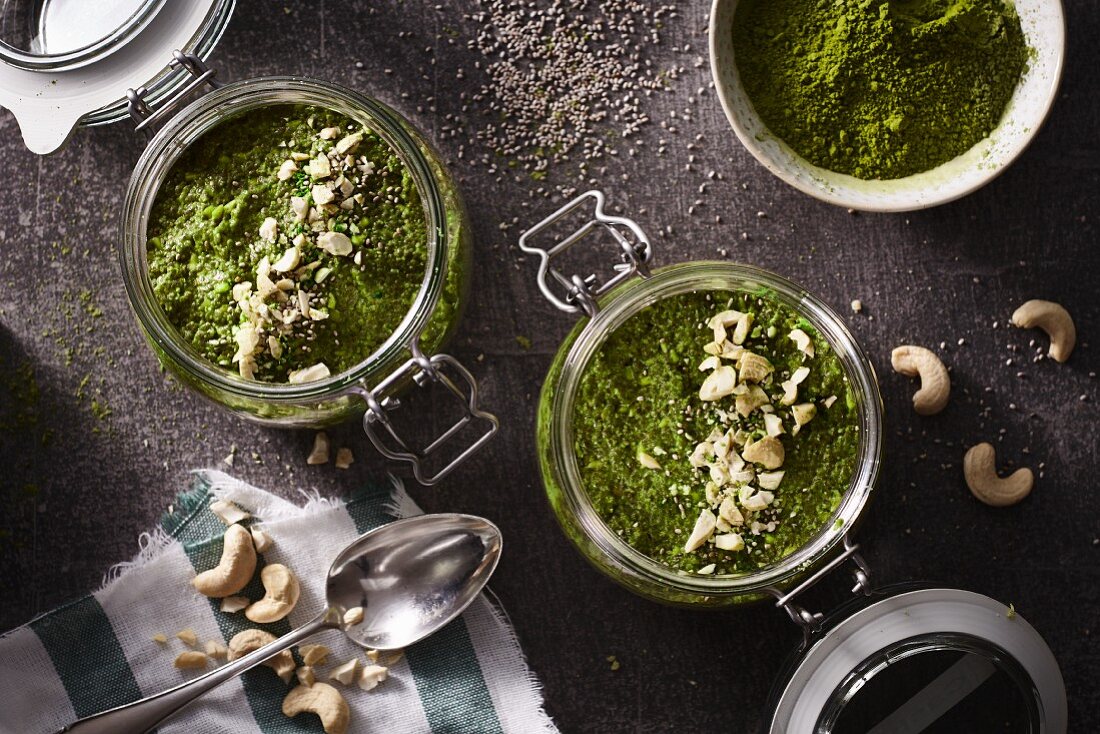 Chia puddings with matcha and cashews