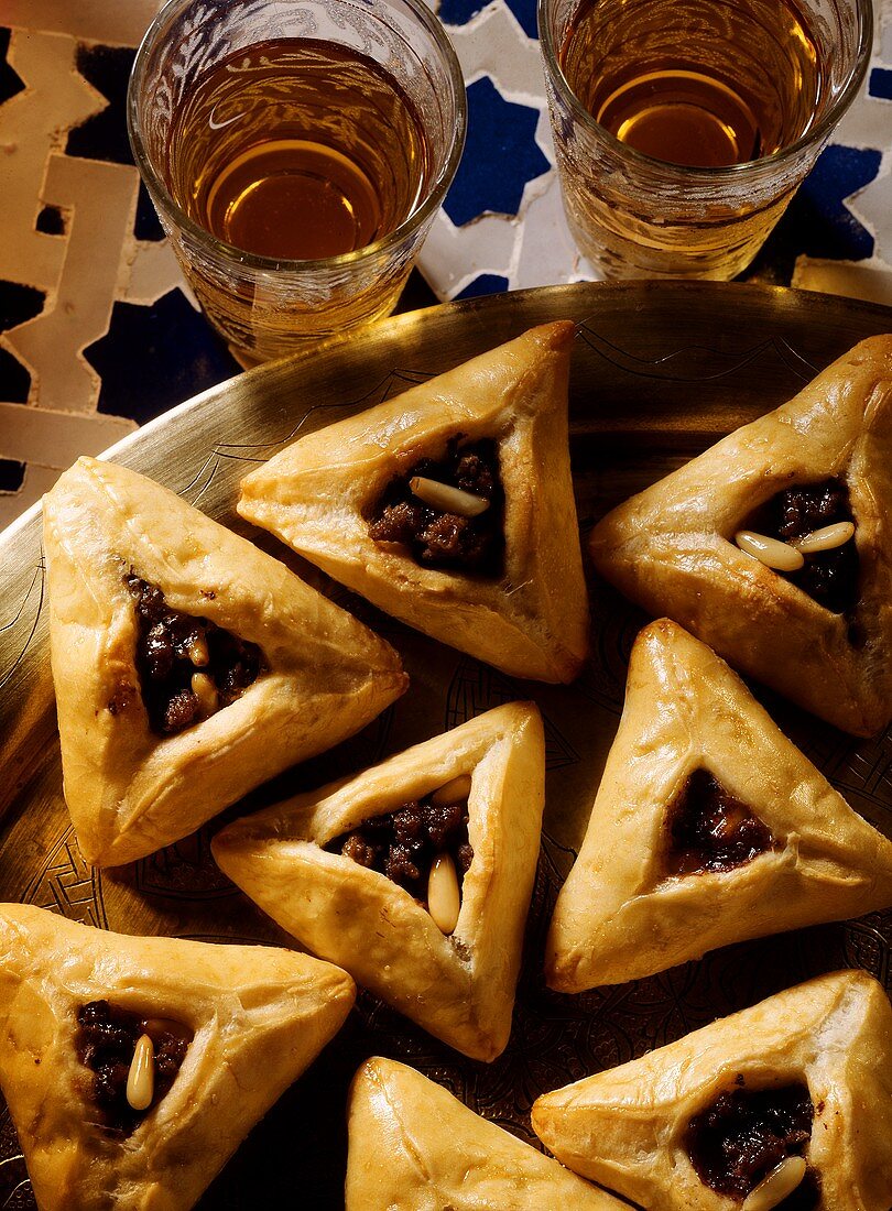 Teigtaschen mit Hackfleischfüllung (Fatayer bi Lahim)