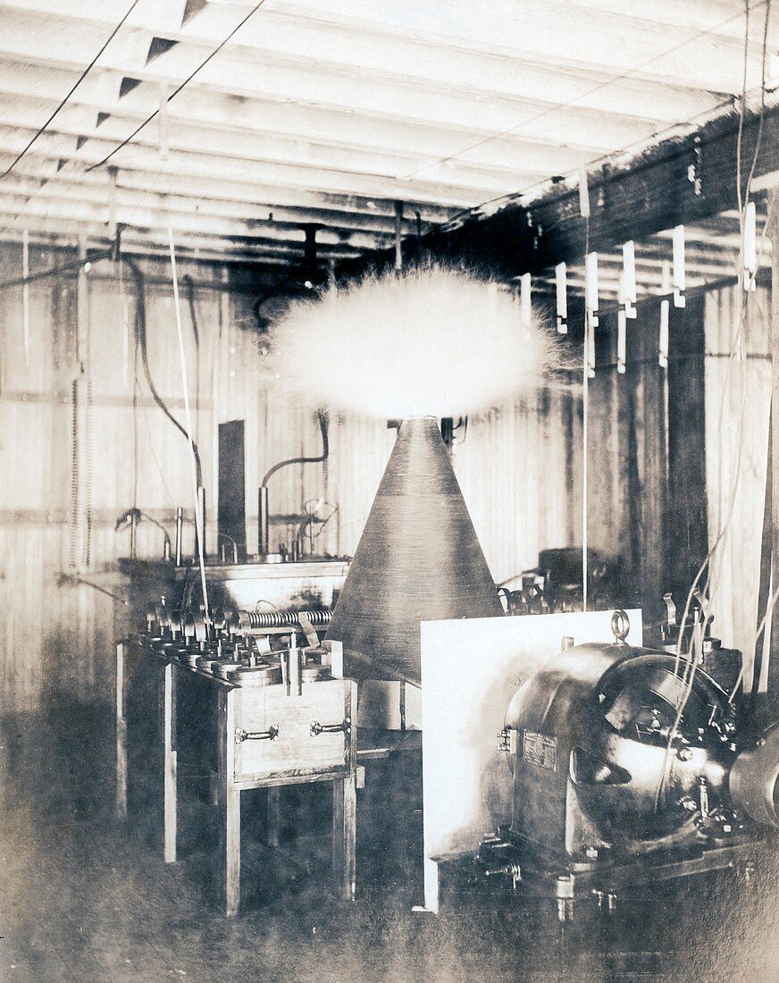 Tesla's wireless energy transmission, 1890s