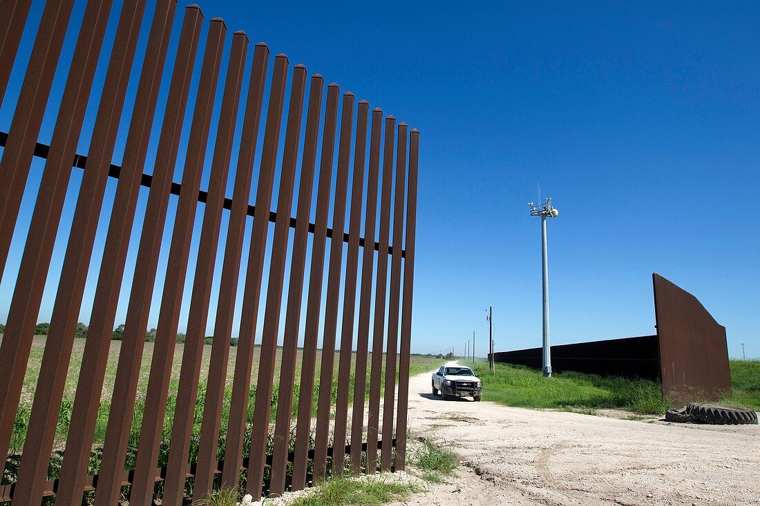 US-Mexico border fence, Texas