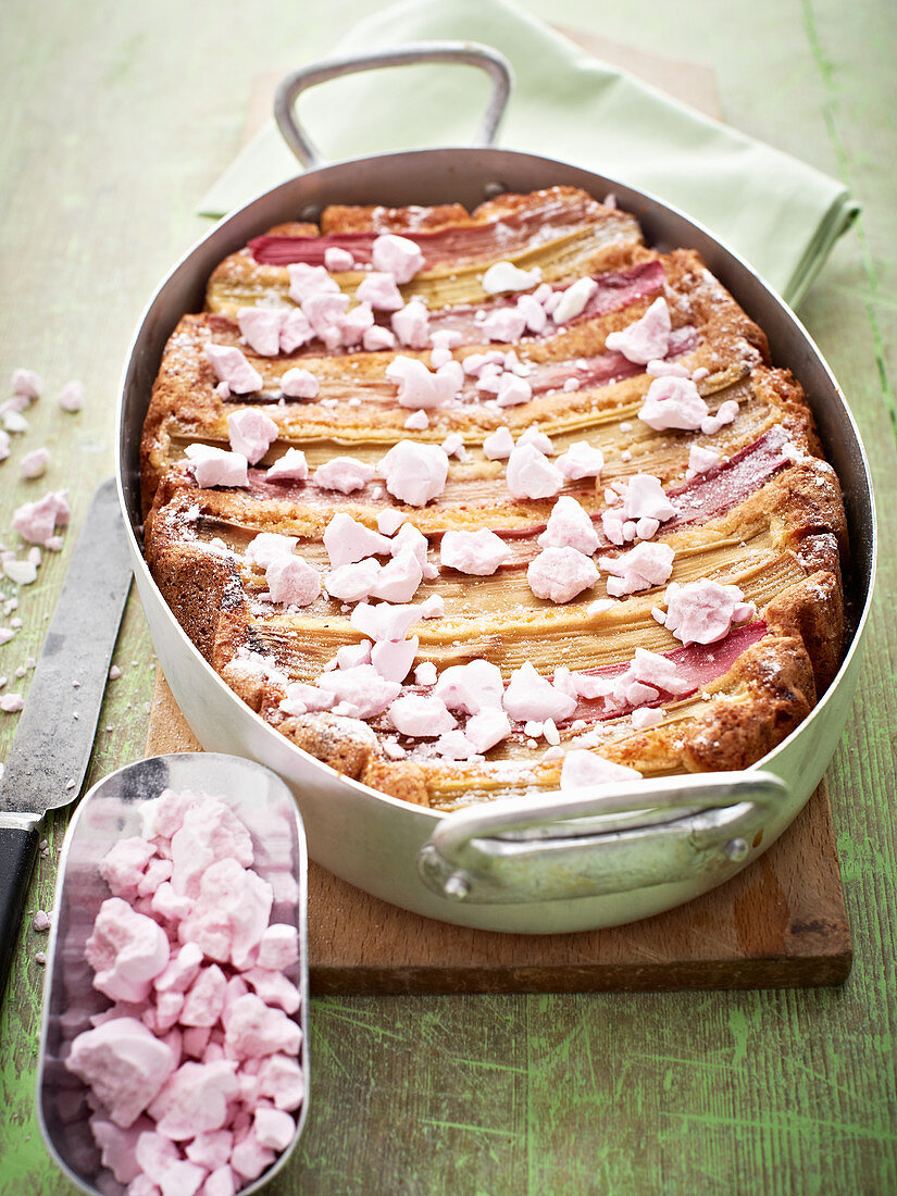 Rhabarber-Marzipan-Kuchen mit Baiser