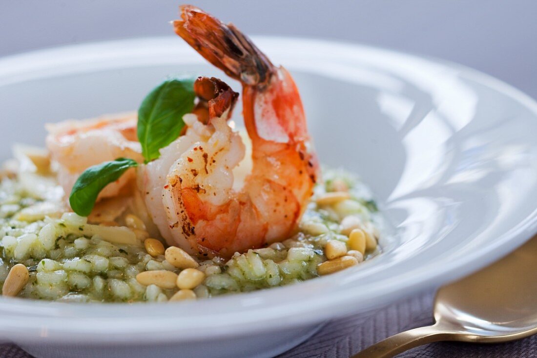 Risotto with prawns and pine nuts