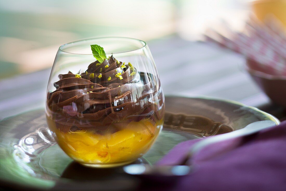Soya and chocolate pudding with oranges