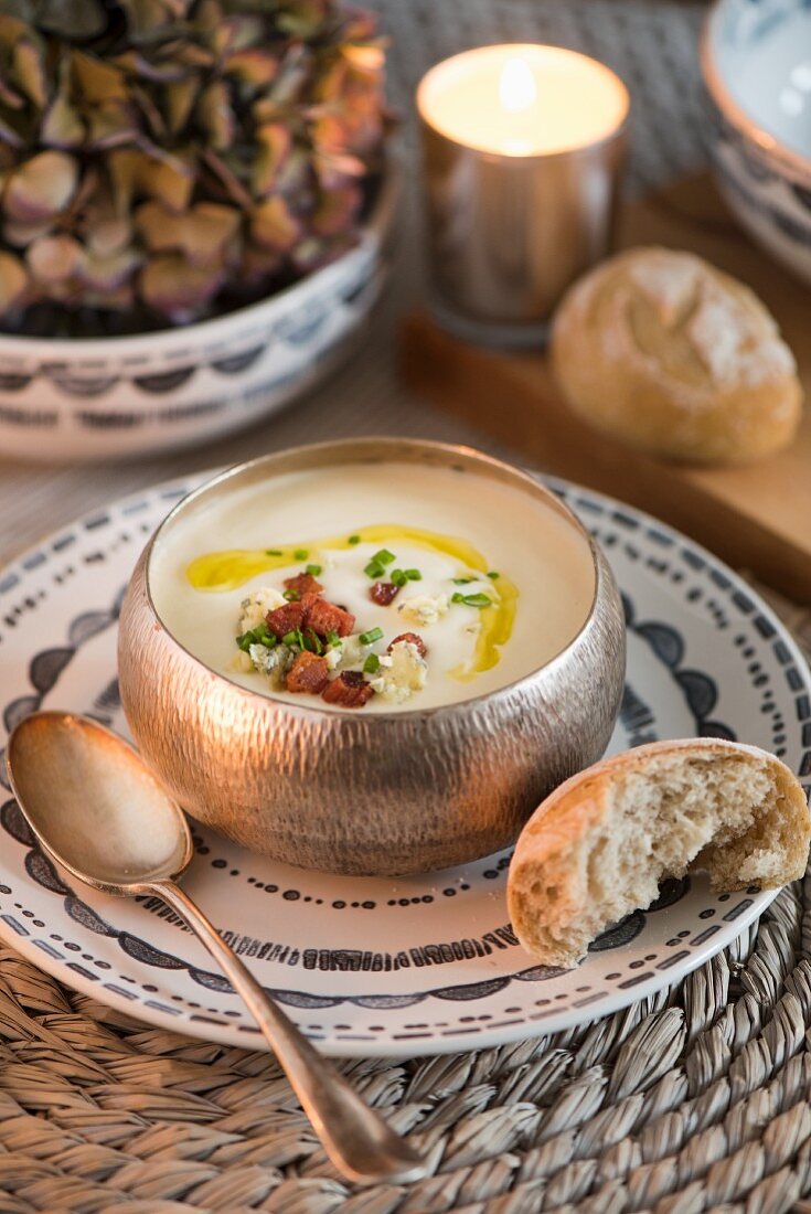 White-velvet soup with Wensleydale blue cheese
