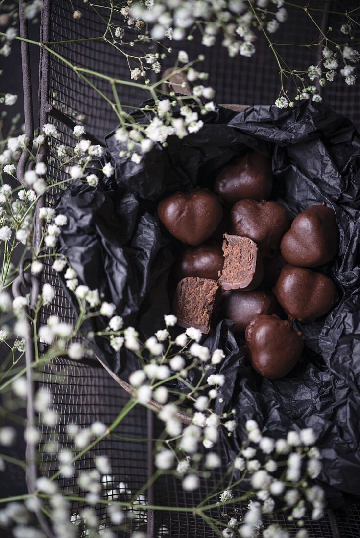 Vegane Schokoladen-Erdnussbutter-Herzen