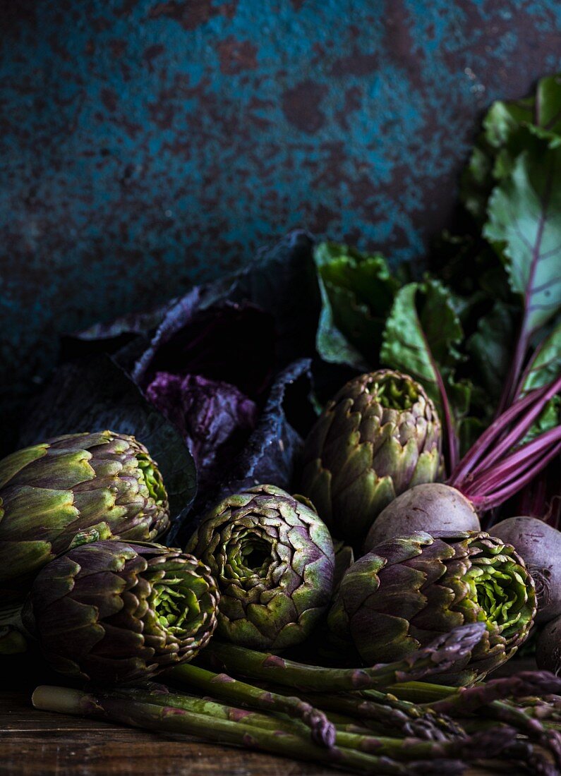 Artichokes, asparagus and beetroot