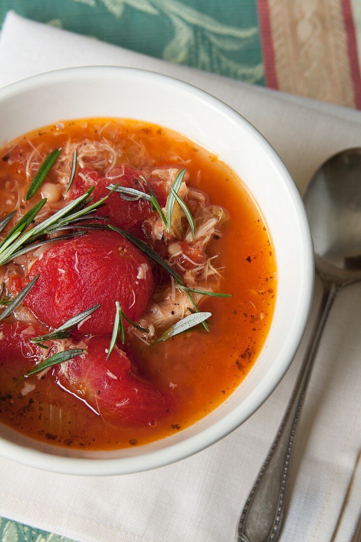 Tomato soup with chicken and rosemary