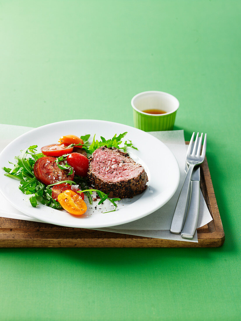 Peppered Steak with Tomato and Rocket Salad