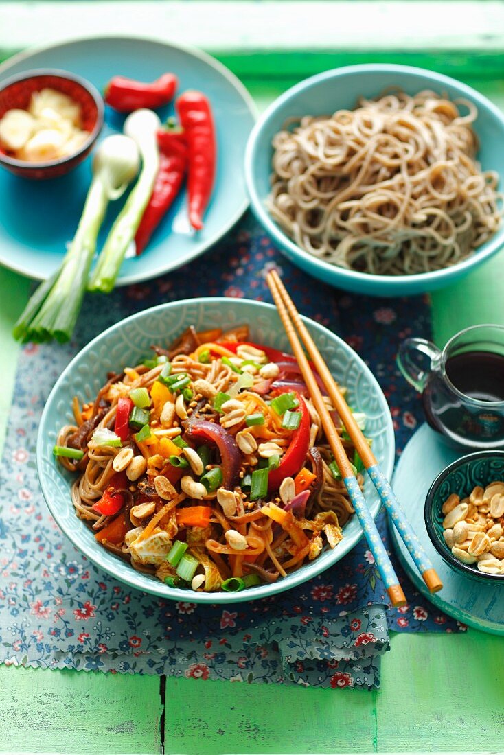 Soba noodles with vegetables and peanuts