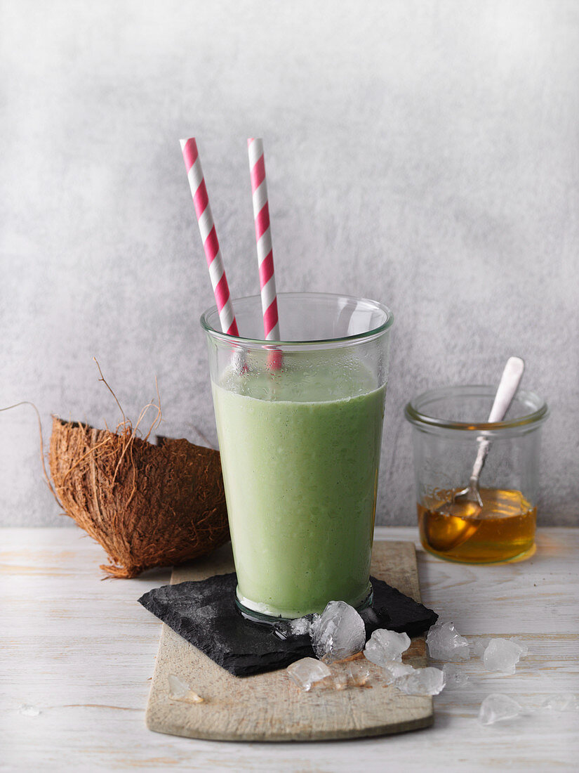 Avocado and coconut smoothie