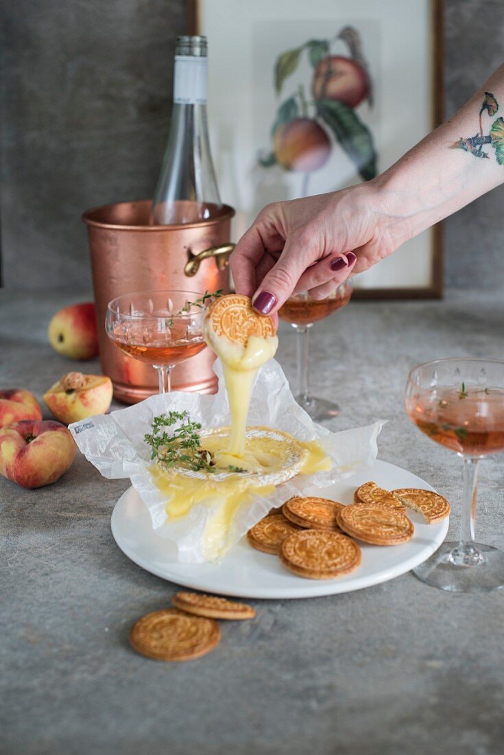 Baked Camembert with crackers