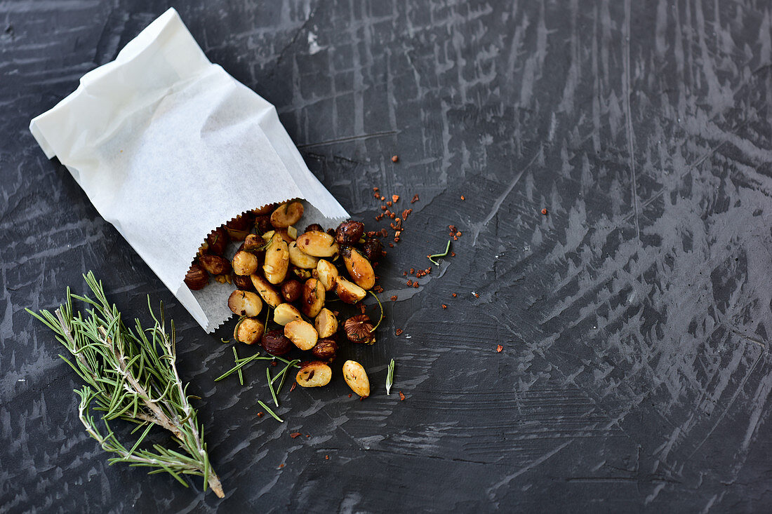 Spiced almonds with rosemary