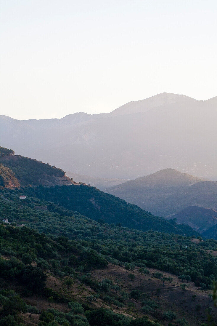 Blick auf die Landschaft in der Region Madonia, Sizilien, Italien