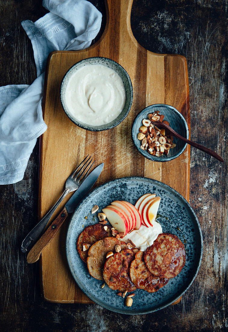 Pancakes with apple, yoghurt and hazelnuts