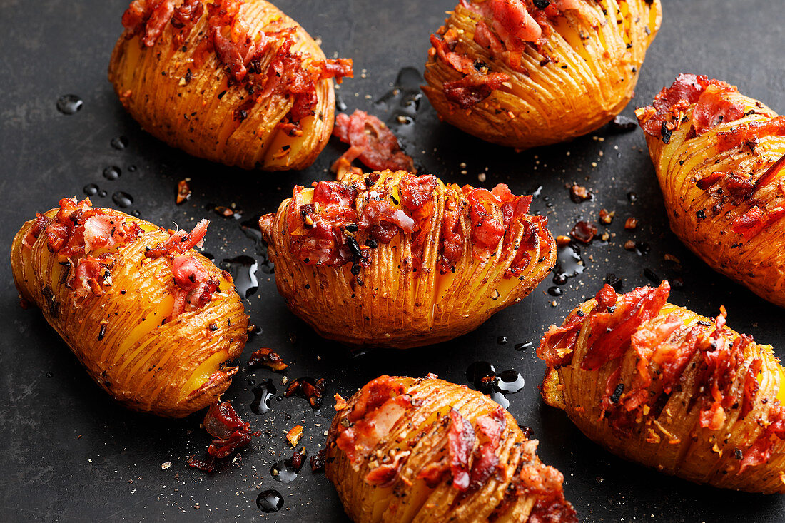 Hasselback potatoes with bacon