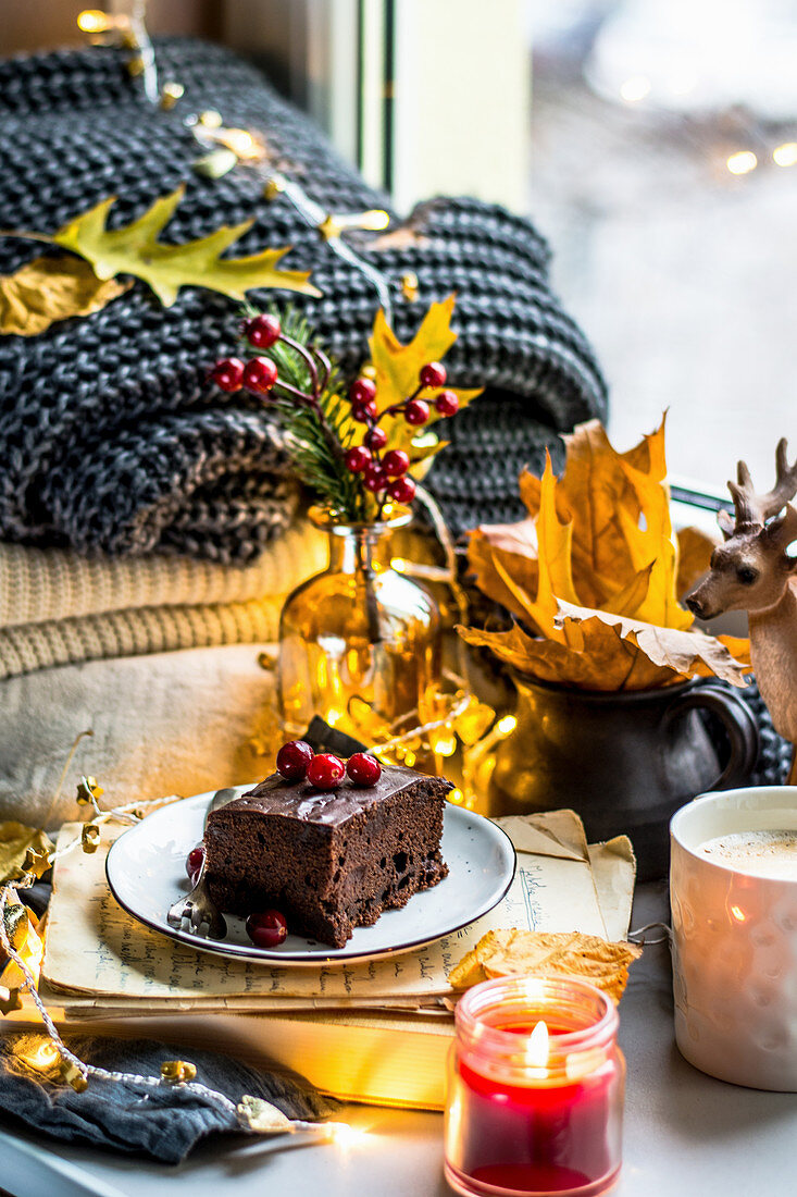 Herbstlicher Schokoladenkuchen mit Cranberries