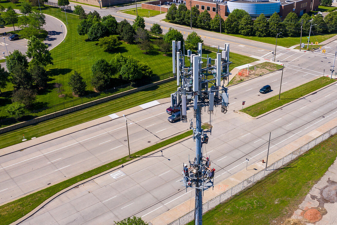 Mobile phone mast maintenance,USA