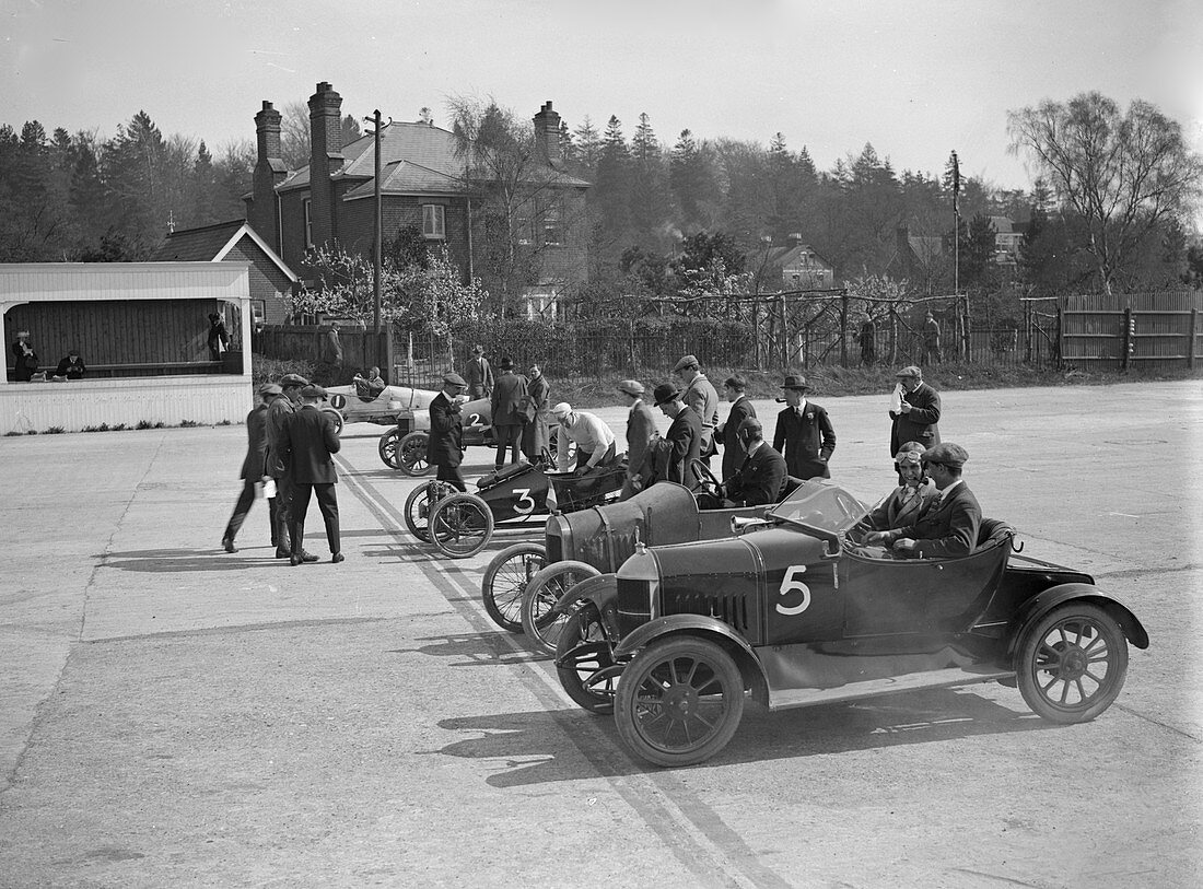 Cars on the start line of a motor race, Brooklands, 1914
