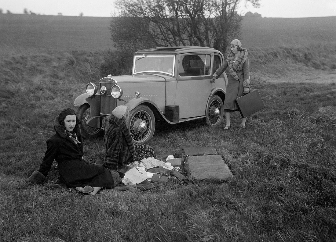 Three women having a picnic, 1931