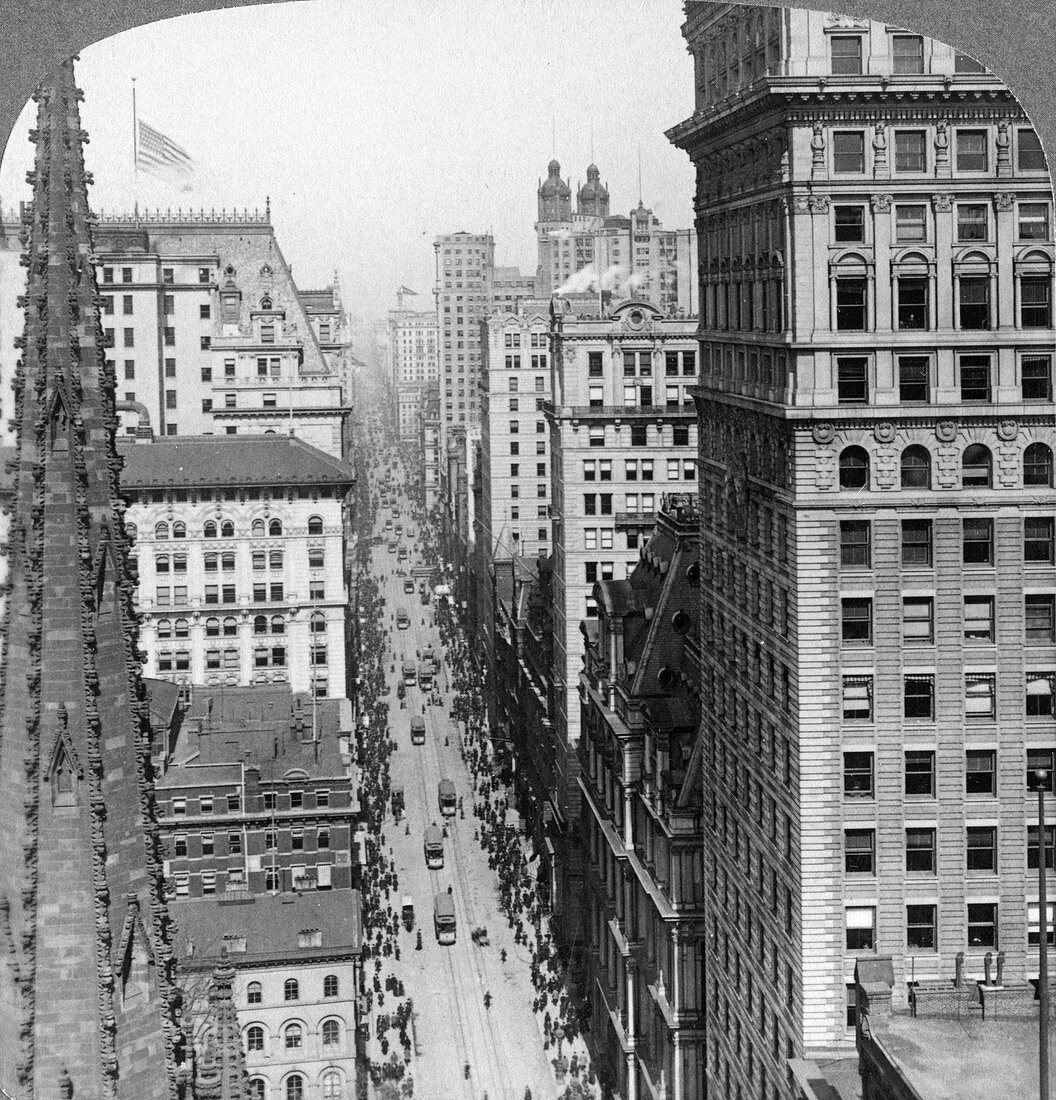 From the Empire building up Broadway, 1902