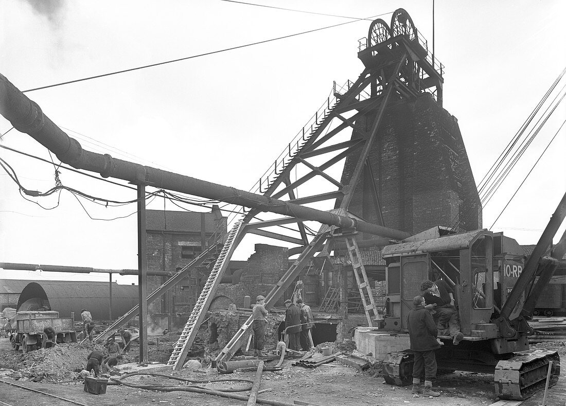 Markham Main Colliery, Doncaster, South Yorkshire, 1956