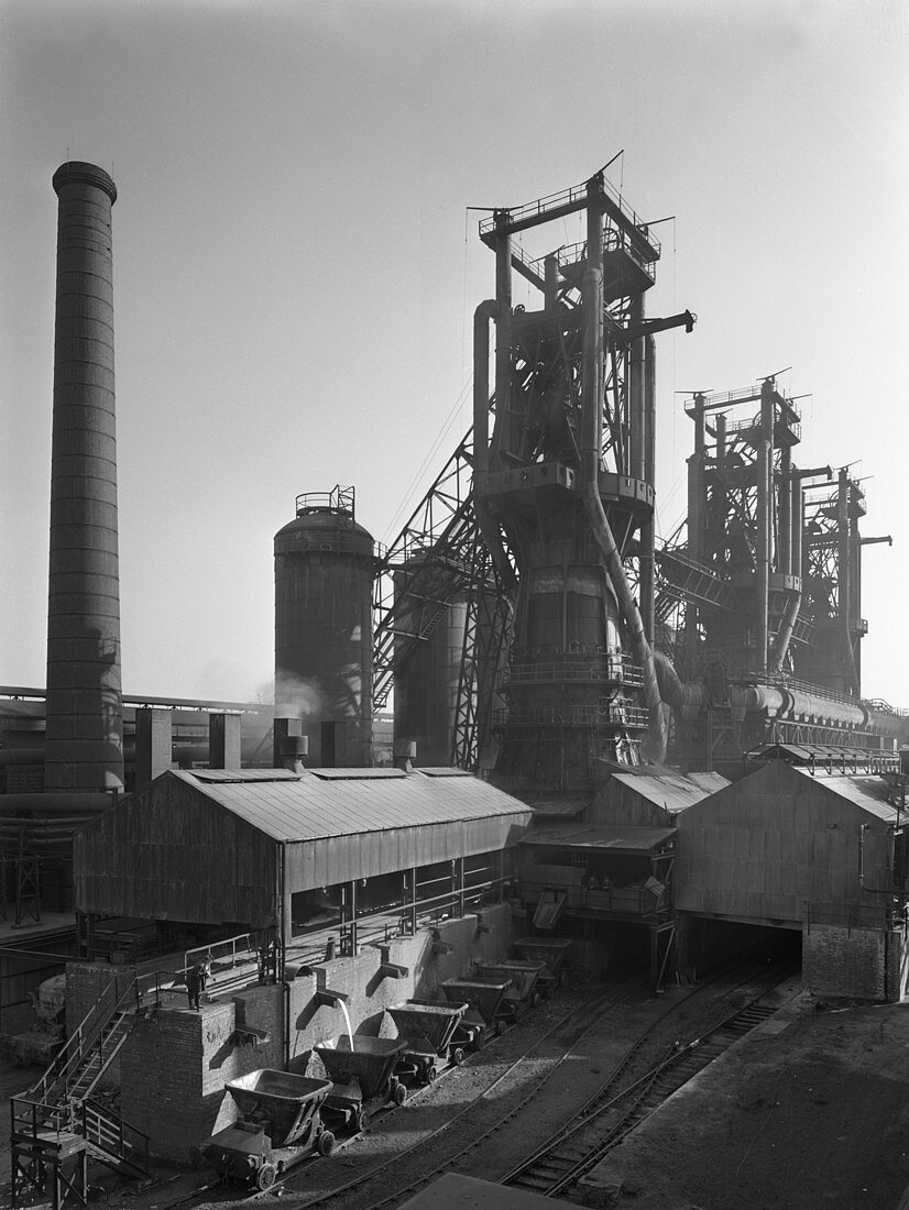 Molten steel being poured into rail trucks, 1962