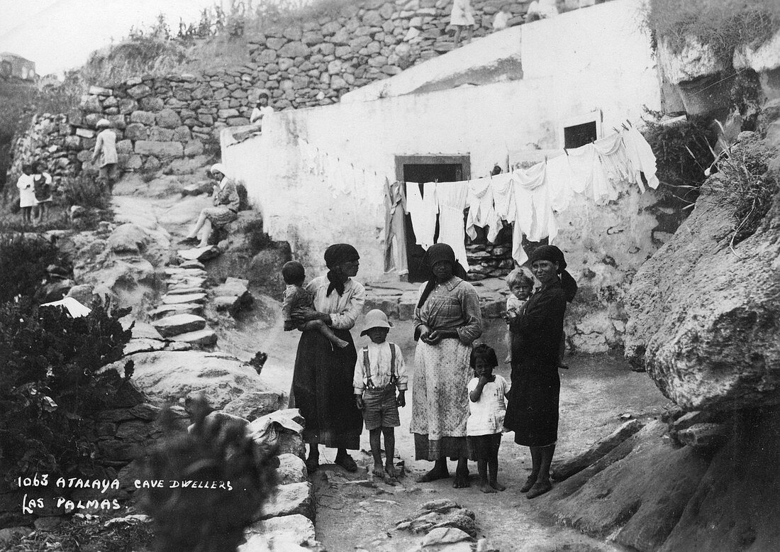 Cave dwellers, Atalaya, Las Palmas, Canary Islands