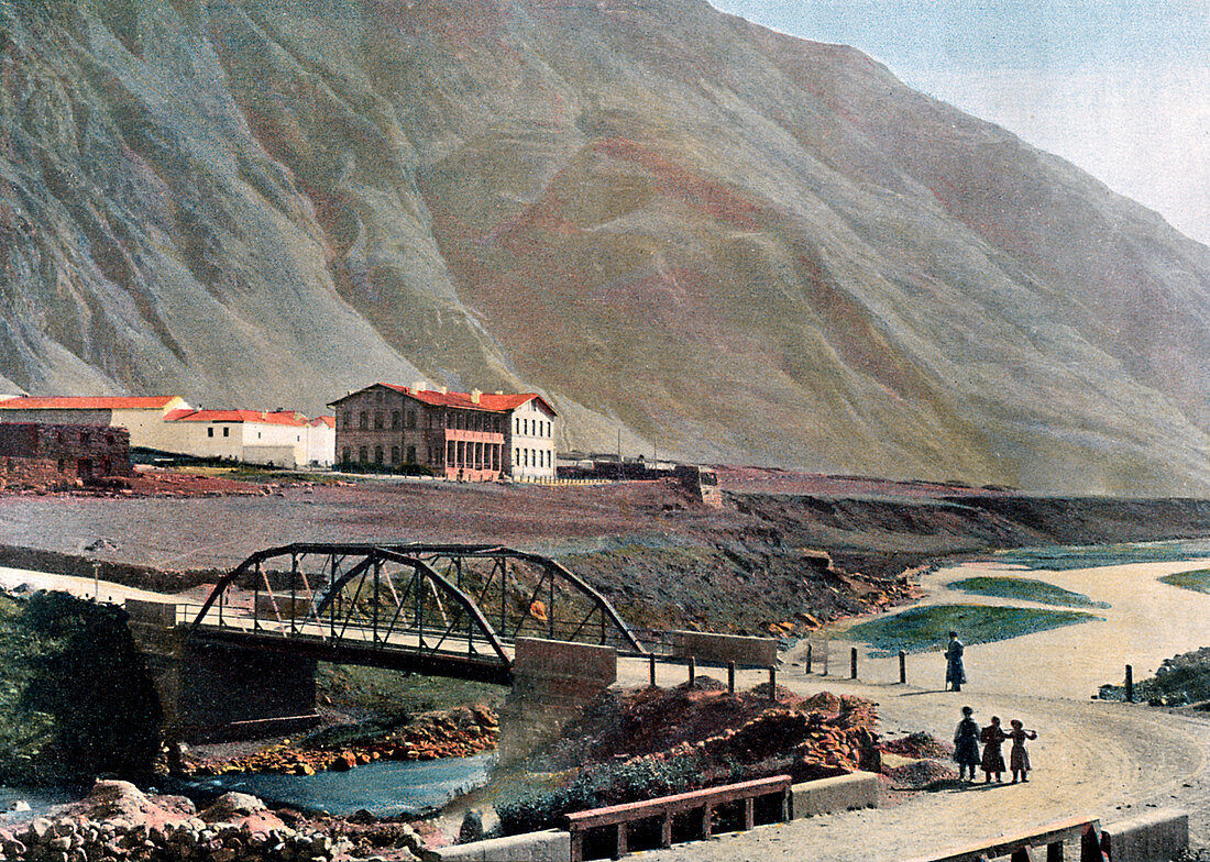 Station at Lars on the Georgian Military Road, c1890