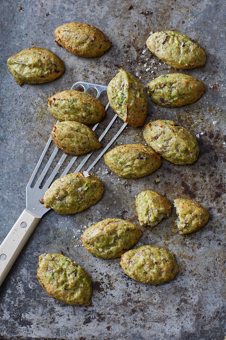 Gebackene Broccolinocken mit Gouda