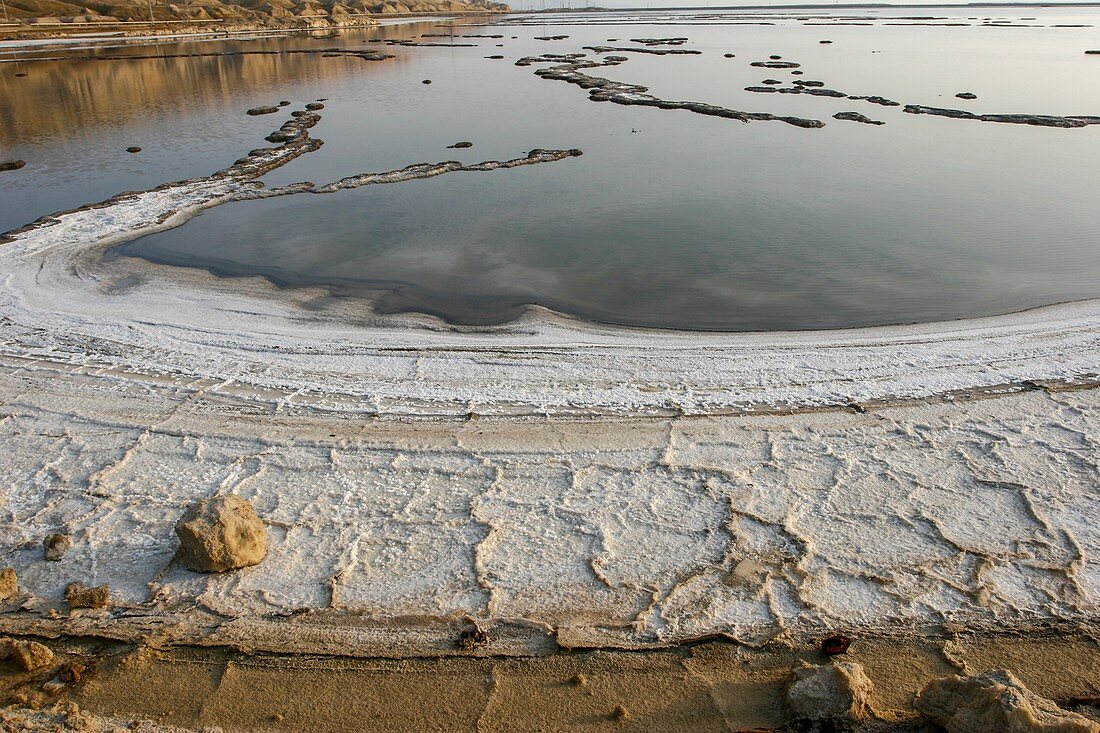 Salt formation at the Dead Sea