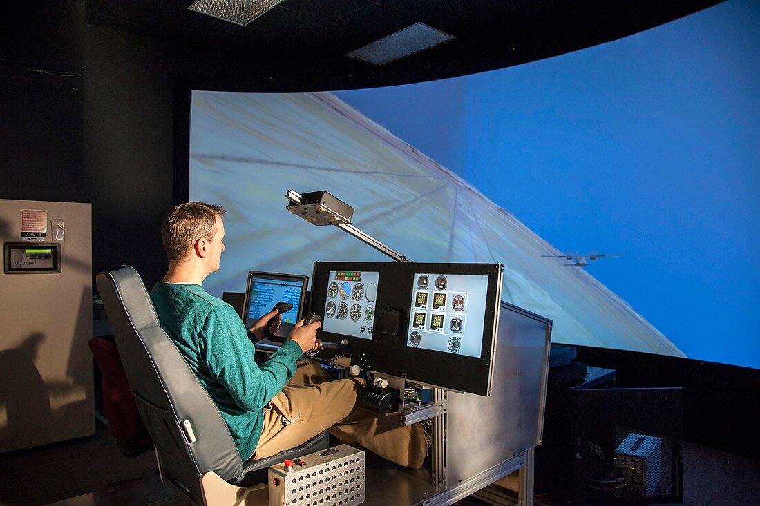 NASA X-57 Maxwell aircraft simulator