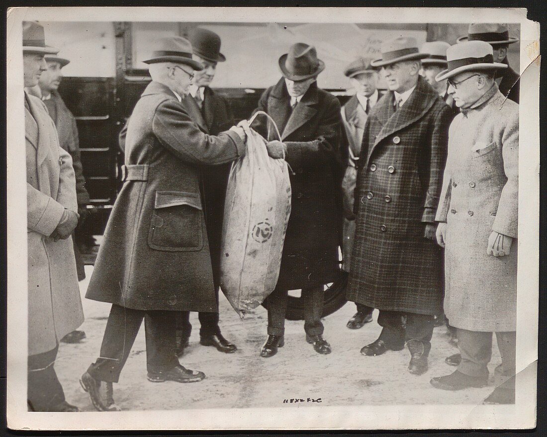 Henry Ford receiving bag of airmail, 1926