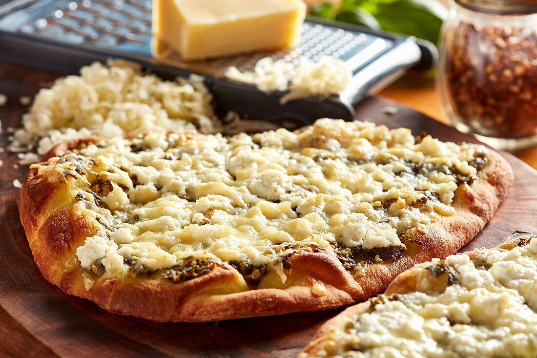 Pizza Bianca with pesto and goat's cheese