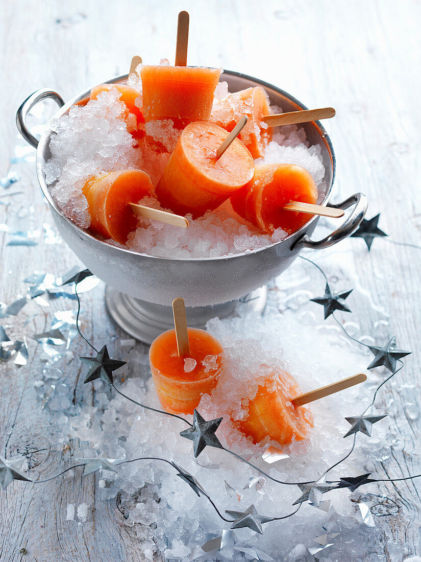 Campari-Grapefruit-Eis am Stiel zu Weihnachten