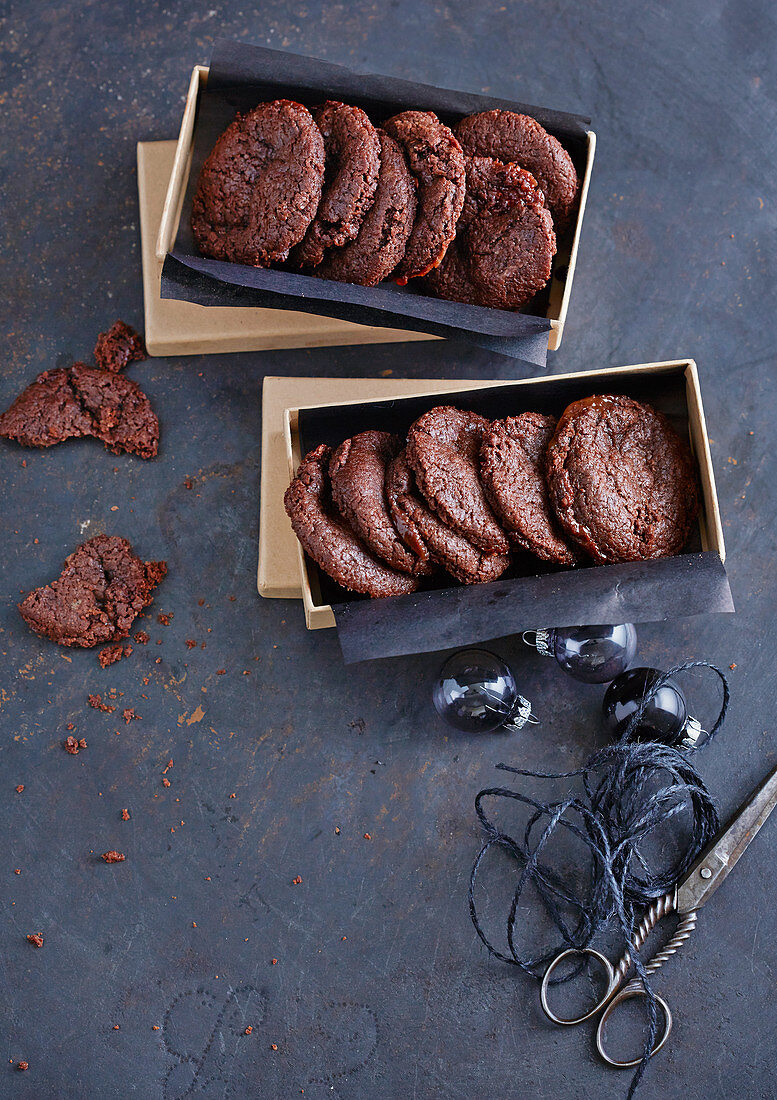 Schoko-Cookies mit Karamellkern