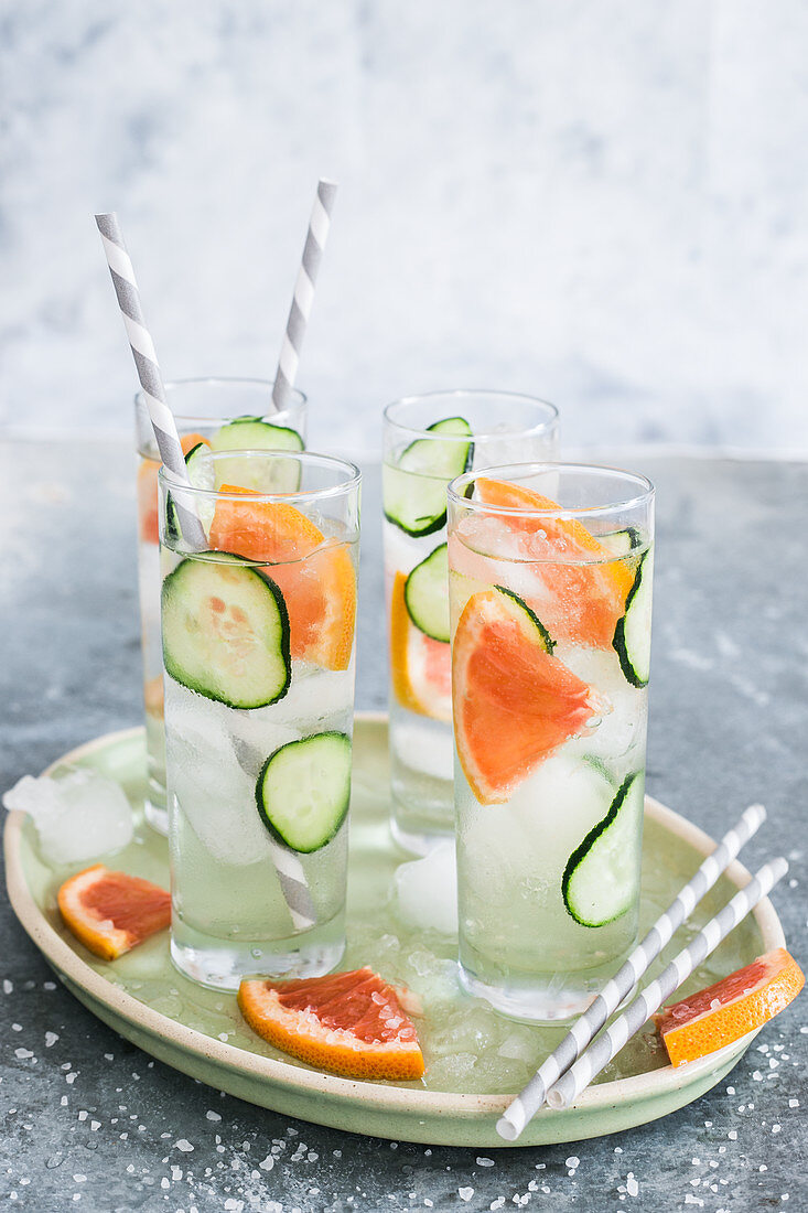 Cucumber and grapefruit vodka tonic