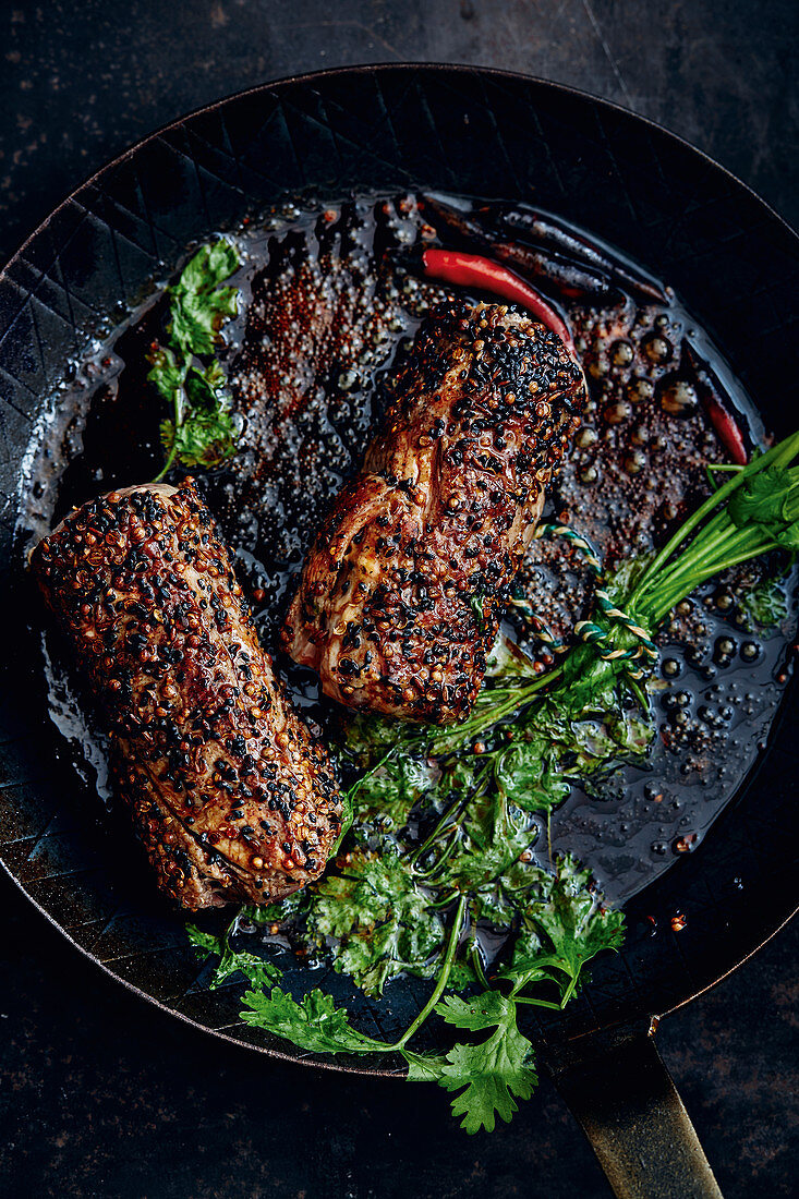 Oriental pork fillet with coriander and soy sauce