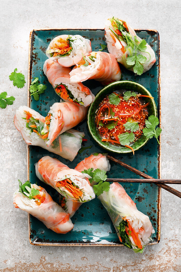 Summer rolls with shrimp and chili fish sauce