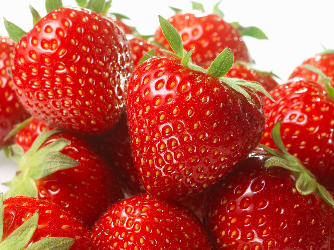 Strawberries (close up)