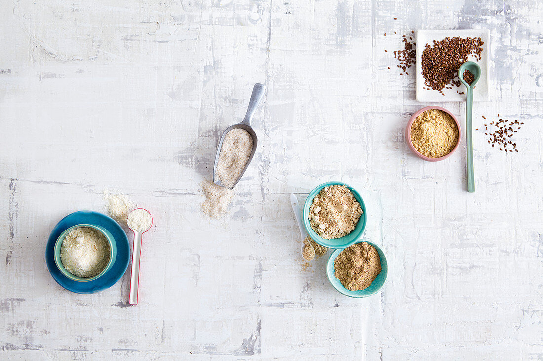Baking ingredients for low-carb breads