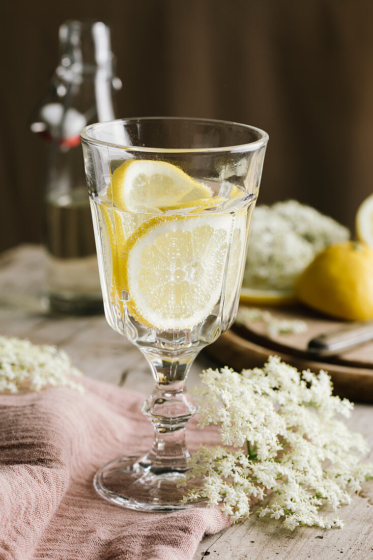 Elderflower syrup with lemon slices