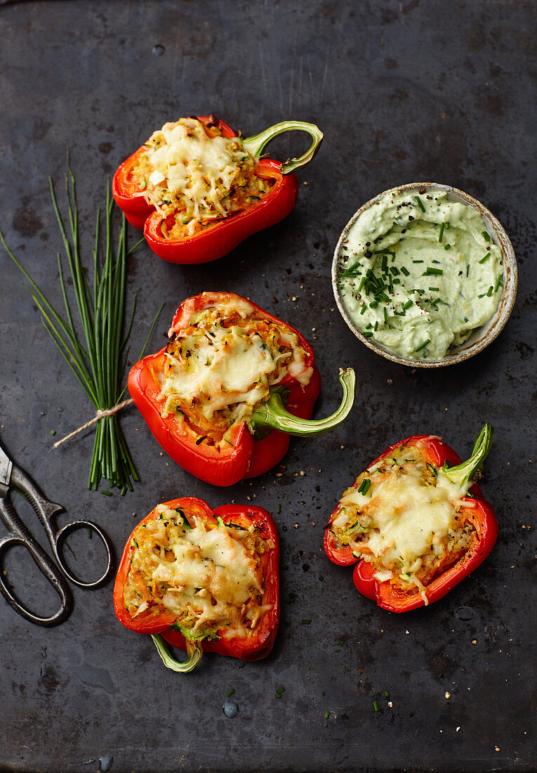 Stuffed peppers with avocado quark