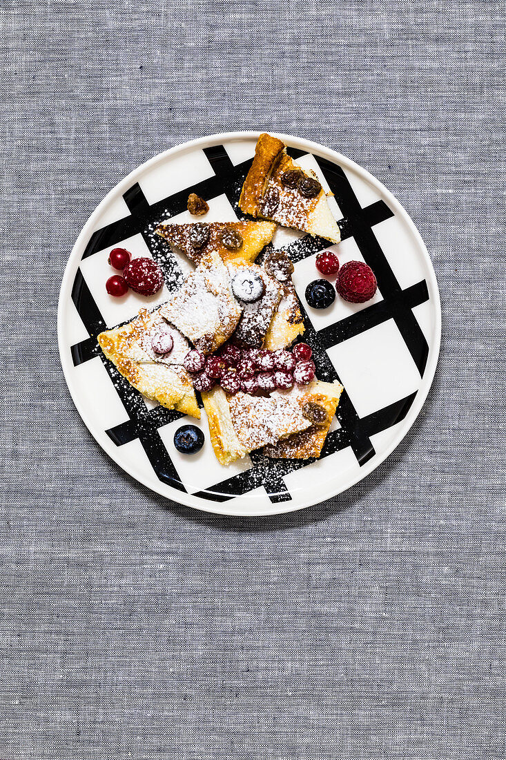 Shredded pancakes with berries