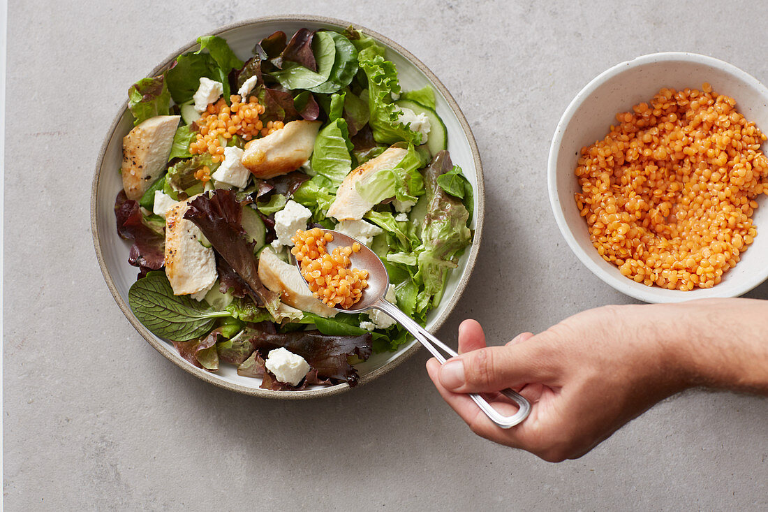 A basic salad with sheep's cheese and red lentils for energy