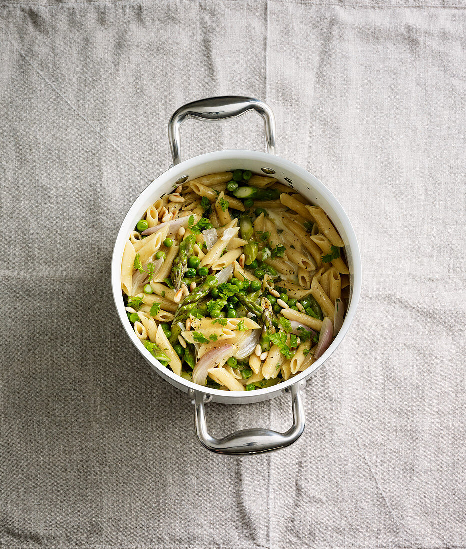 Spargel-Kerbel-Pasta (One Pot Pasta)