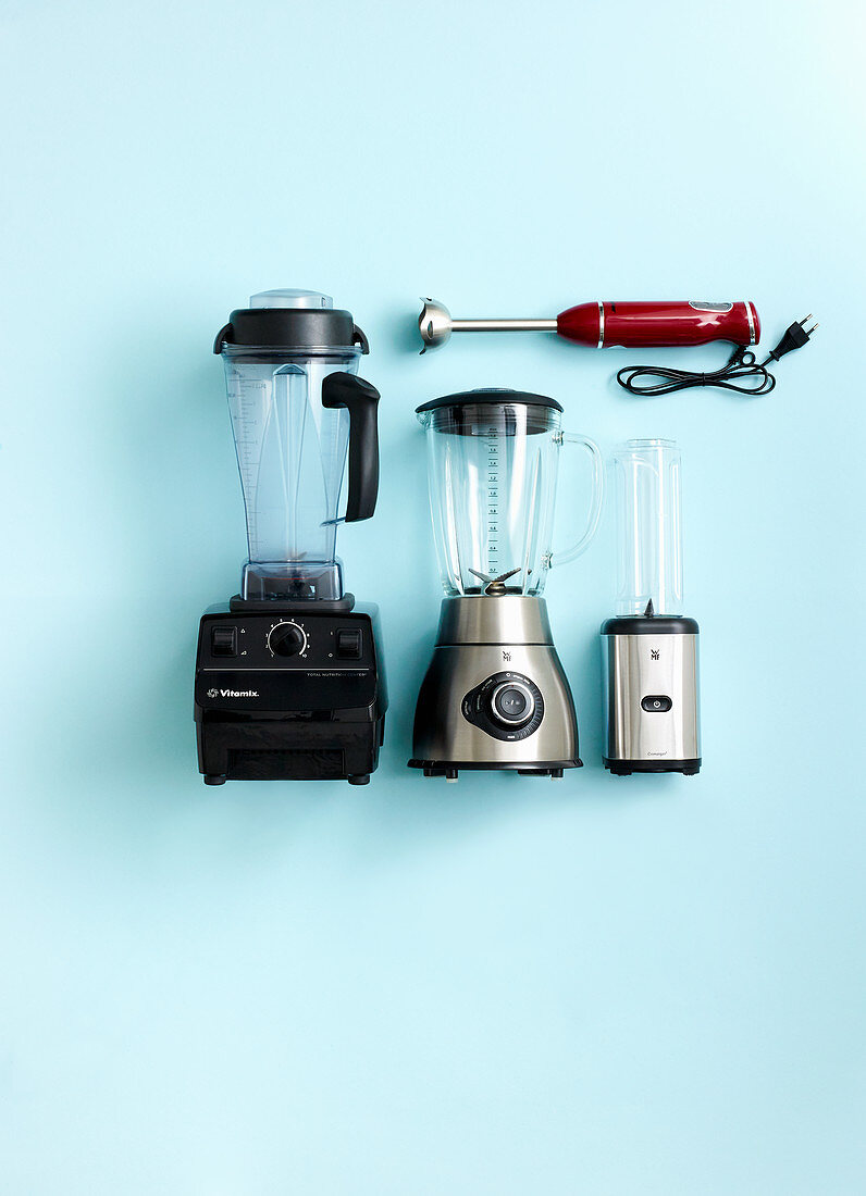 Various electrical devices for making smoothies