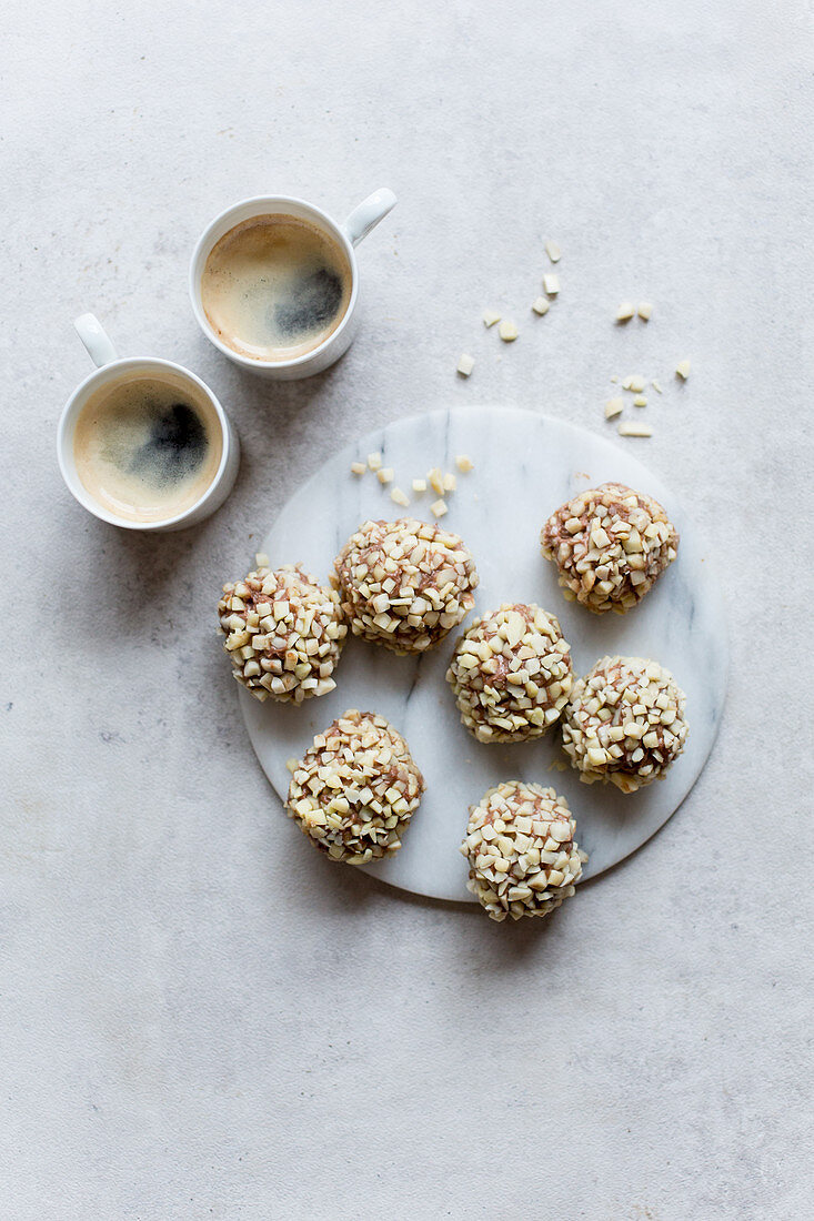 Hazelnut balls served with coffee