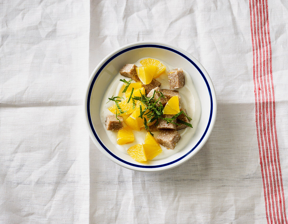 Diced buckwheat with orange skyr