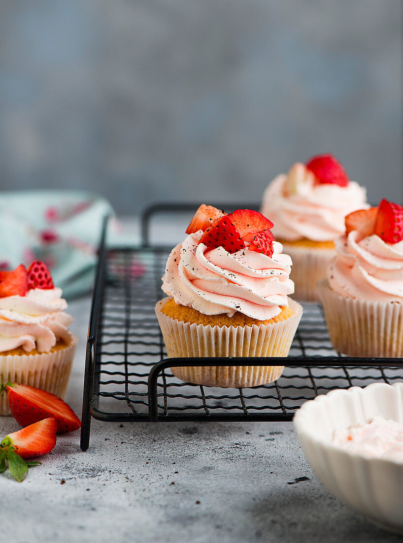 Strawberry cupcakes